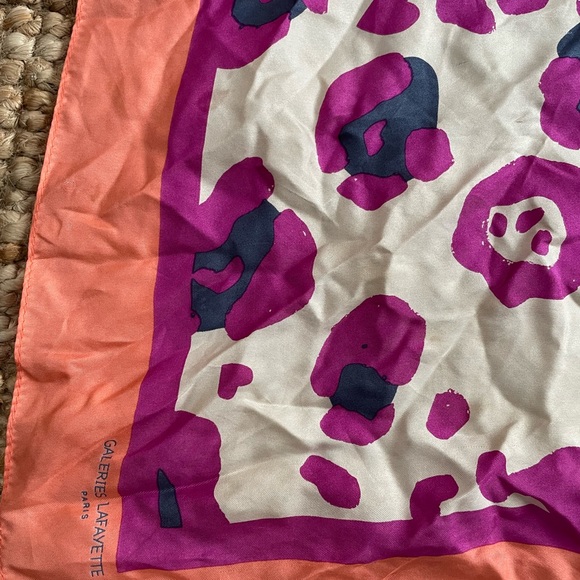 Silk scarf - Galeries LaFayette Paris - Picture 2 of 2